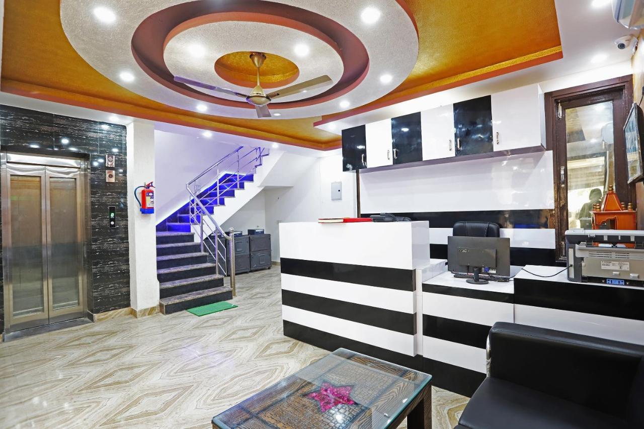 Oyo Flagship 42619 Diamond Key Hotel Delhi Kültér fotó